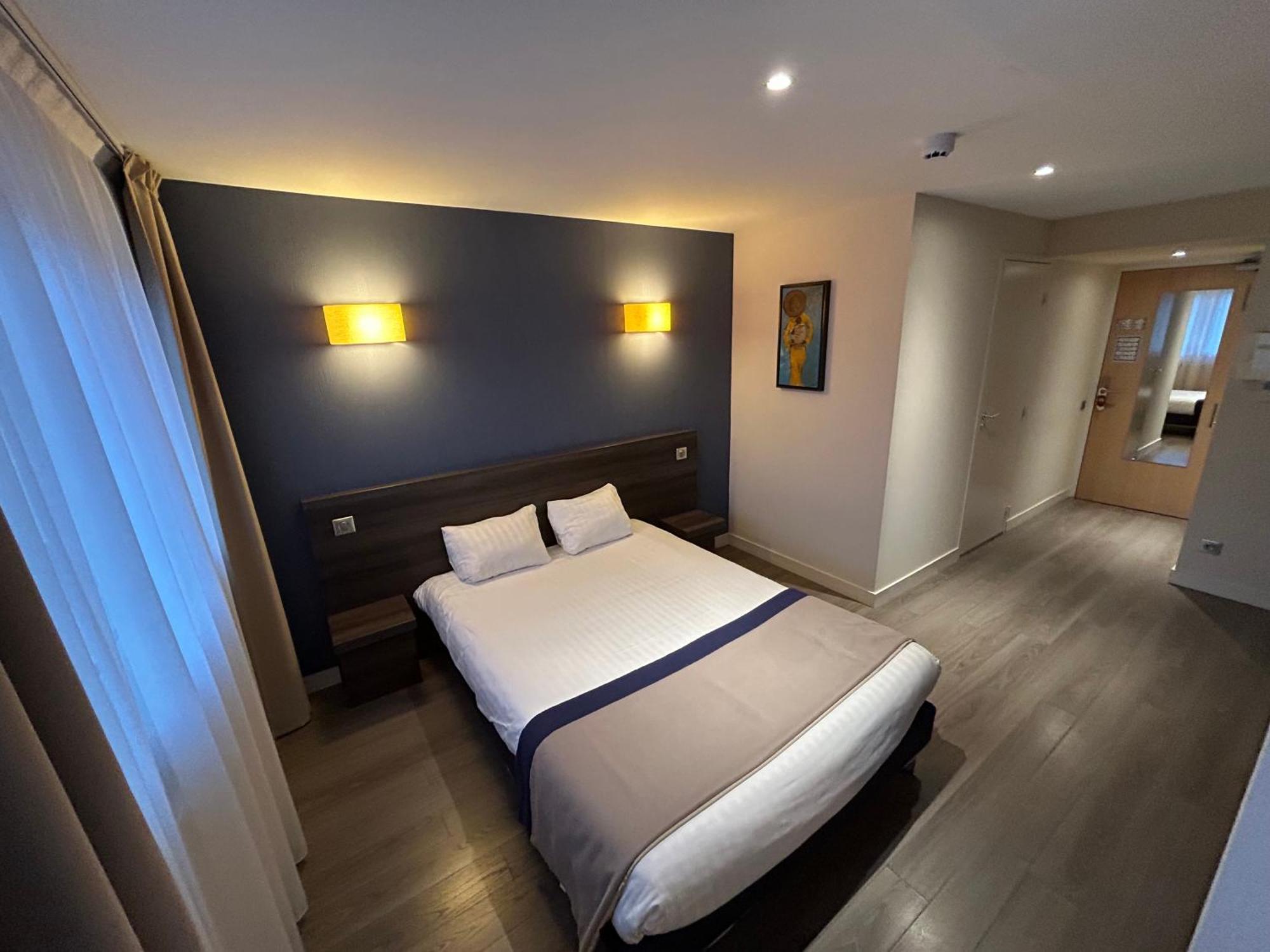 Hotel Valpre Ecully Luaran gambar